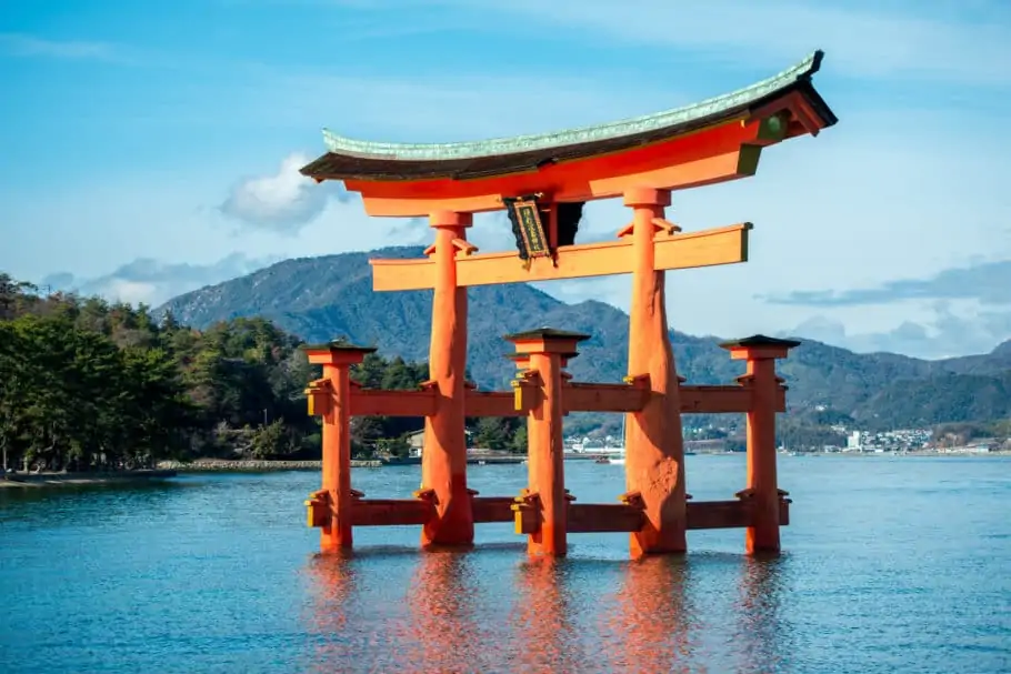 Itsukushima Gate - Shinto