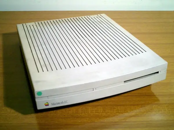 Macintosh LC “The Pizza Box Series” (1990s)