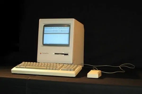 Macintosh Plus (1986)
