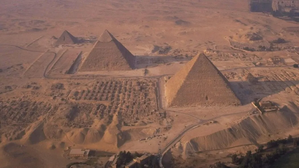 10 Unsolved Mysteries of The World - The Pyramids of Egypt